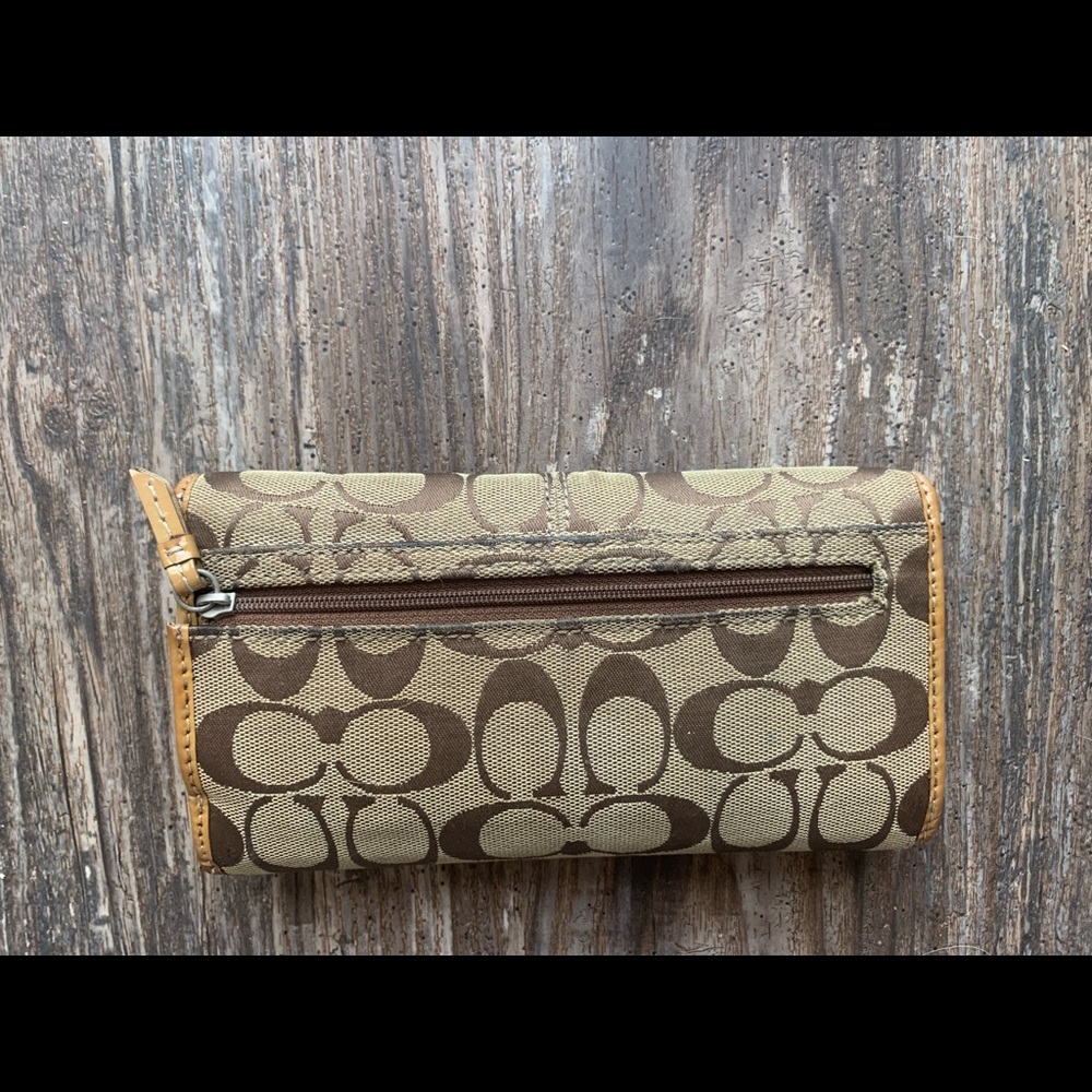 Authentic Coach wallet with checkbook insert - Picture 4 of 5